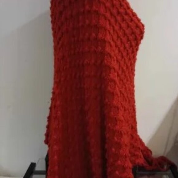 Woman's Red Knited Ponchos - Picture 5 of 8